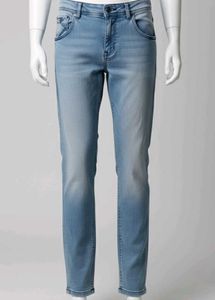 Light Wash Denim Jeans
