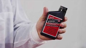 Car &amp; Bike Metal Conditioner Squared MC2 Bottle