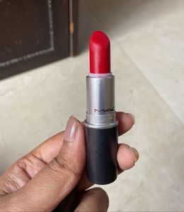 Mac retro Matte Ruby Woo And Satin Verve Shades