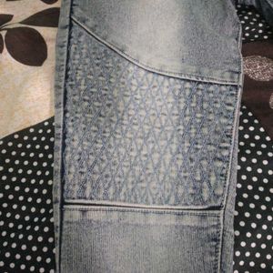 Stylish Skinny Jeans