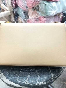 ✨Elegant Premium Quality Glittery Sling Bags 👛