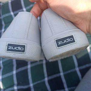 NEW ZUDIO SNEAKERS