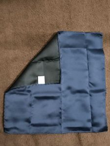 Van Heusen Set Of Bowties And Pocket Square