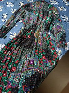 BEAUTIFUL DRESS