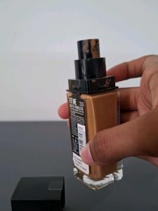 Maybelline Fit Me Foundation (shade- 339)