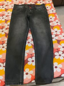 Men Straight Fit Jeans