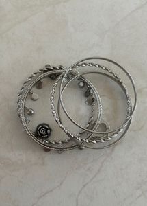 Silver Shade Bangles