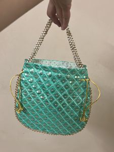 Complete Your Traditional Look With This Bag!!
