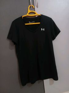 Under Armour v-nack T-Shirt