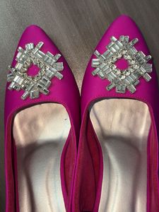 brand new Hot Pink Heels totally unused 🫶