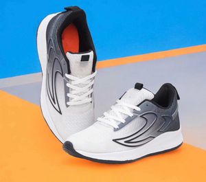 Sports Shoes