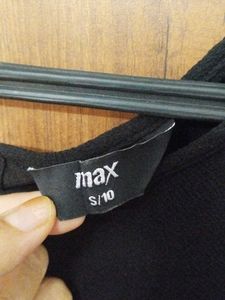 Women Black Top