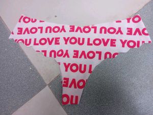Victoria&#39;s Secret PINK LOVE Thong