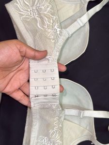 new stylish bra non paded