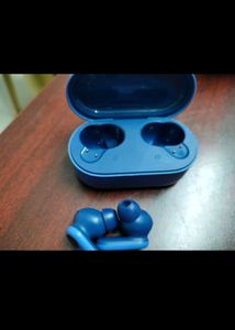 One Plus Nord 2r earbuds