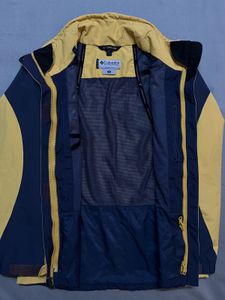PRODUCT- Women’s Columbia Titanium GORE-TEX Jacket