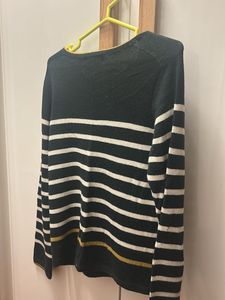 Very Pretty Uniqlo Cardigan