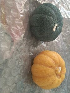 set 2 New Pumpkin Shaped scented Candles christmas