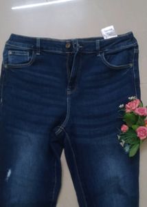 New Ripped Ankle Length Jean
