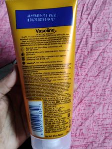 Vaseline Gluta Hya Spf50pa+++ Sunscreen
