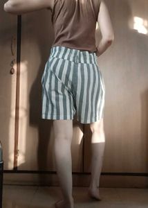 Striped Women&#39;s Shorts