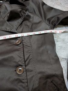 Classic Black trench coat -double breasted