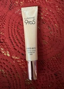 Lakme 9to5