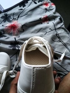 Original Zudio White Sneaker