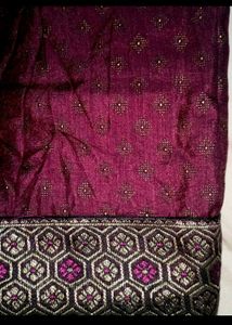 Elegant Maroon Geometric Pattern Sari