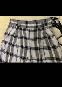 Momfit Pleated Trousers