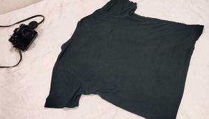 I&amp;D Round Neck T-shirts