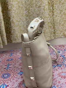 Zara Medium Sized Bucket Bag