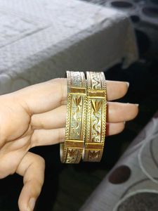 Gold-toned Bangle Set