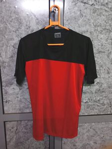 Brand New Unused Tshirt Pack Of 2 Large Size