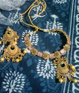 Beautiful Neck Piece And Earrings