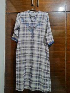 Wintery Checkered Embroidered Kurta Set Of 3