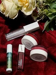 Just Hearb 2 Full Size Tint/2Lipgloss/Mini Perfume