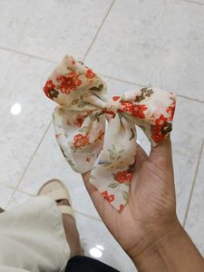 Cute Hair Bow 🤩