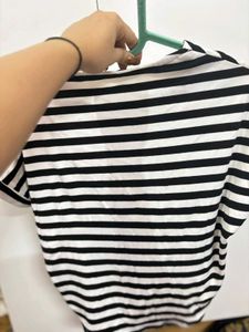 Black &amp;white Top
