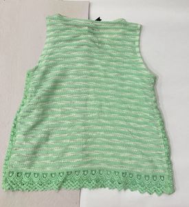 ELLE green top