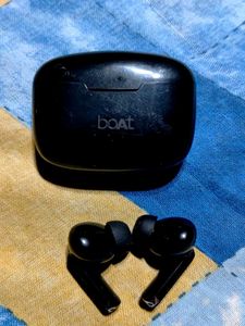 Boat Atmos Earbuds 3days Old Black Colour