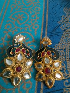 Earings