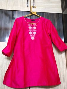 Beautiful Pink Short Kurti