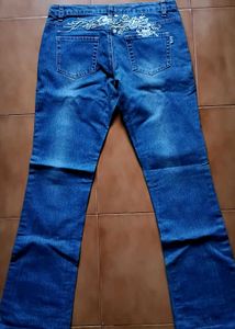 Floral Embroidered Jeans