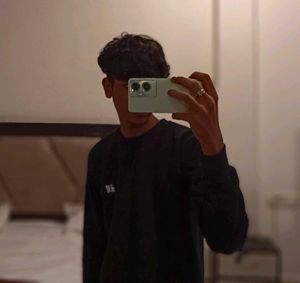 Black Knit Sweater(L Size)