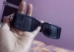 Black Square Shape Sunglass