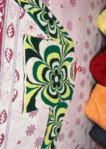 Pinteresty Flower Woolen Top💚