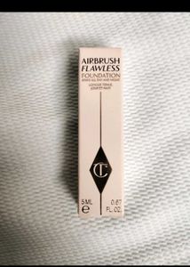 Charlotte Tilbury Foundation And Magic Cream Minis