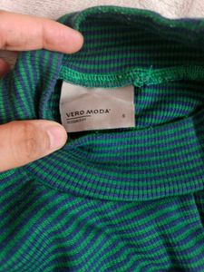 Vero Moda Crop Top