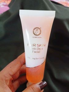 Colours Queen Fair Skin Anti Dust Facial Cleaning